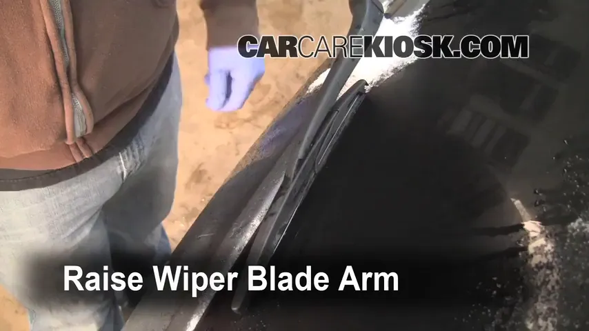 2007 Toyota RAV4 2.4L 4 Cyl. Windshield Wiper Blade (Rear) Replace Wiper Blade